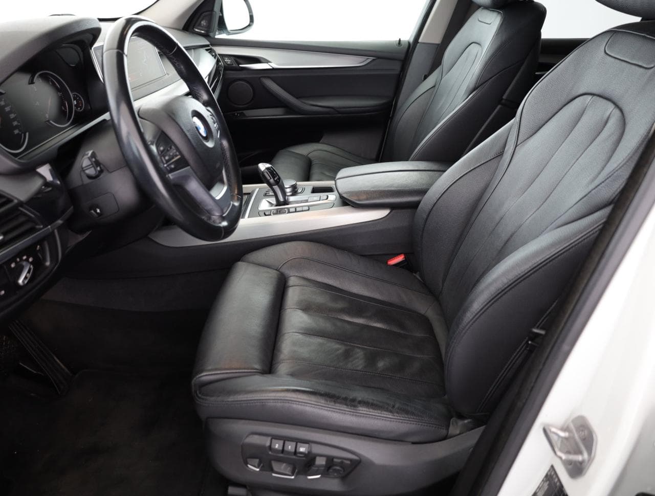 2016 BMW X5 - 13