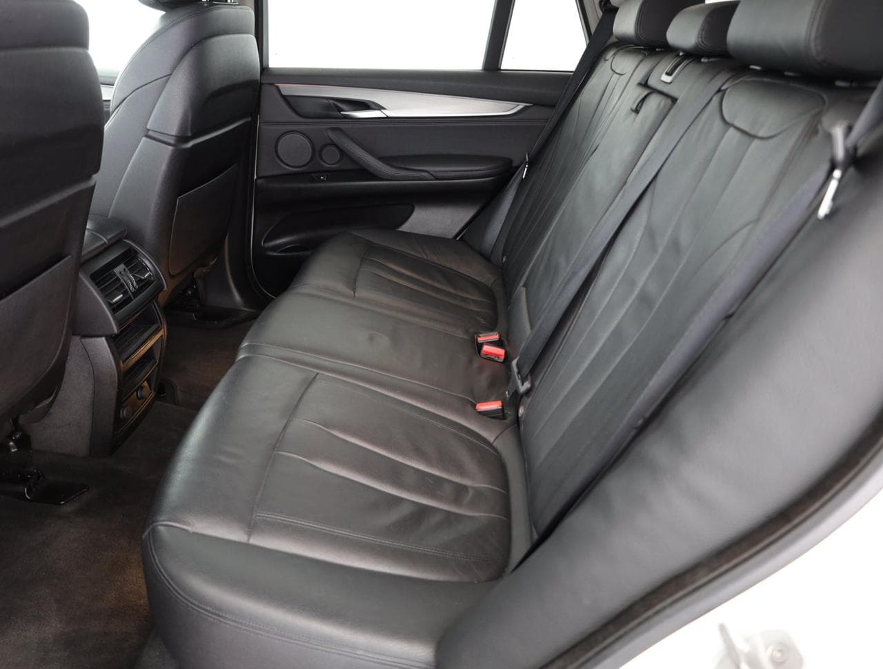 2016 BMW X5 - 12