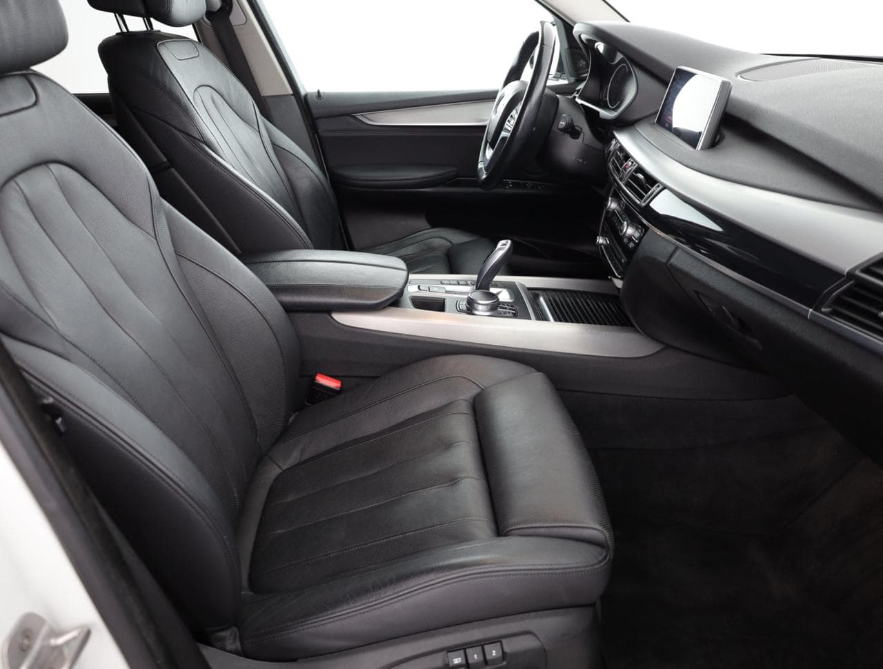 2016 BMW X5 - 10