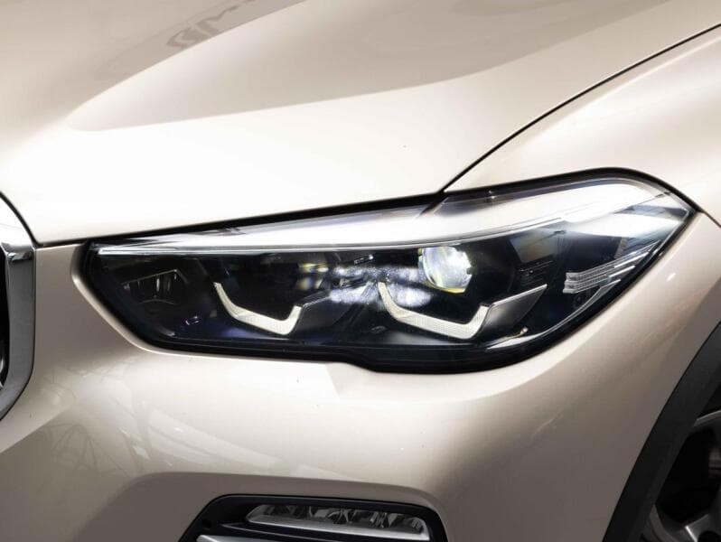 2019 BMW X5 - 8