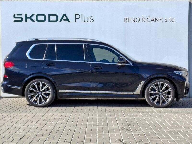 2019 BMW X7 - 10
