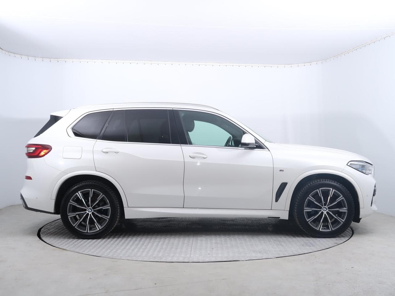 2021 BMW X5 - 8