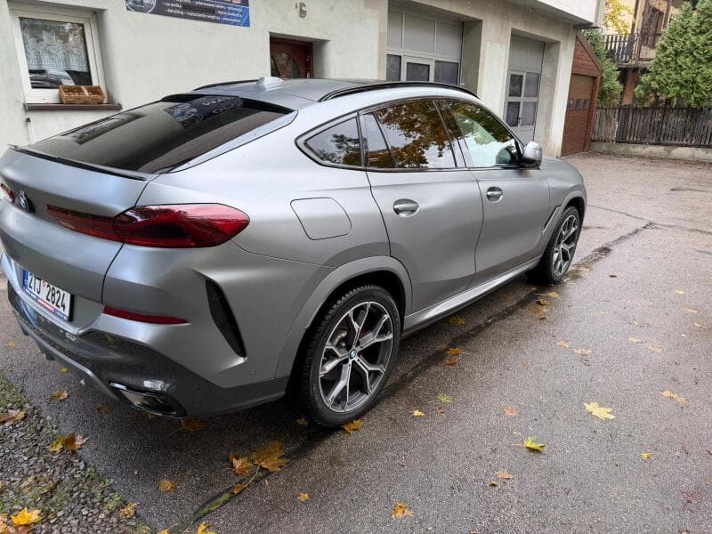 2023 BMW X6 - 10
