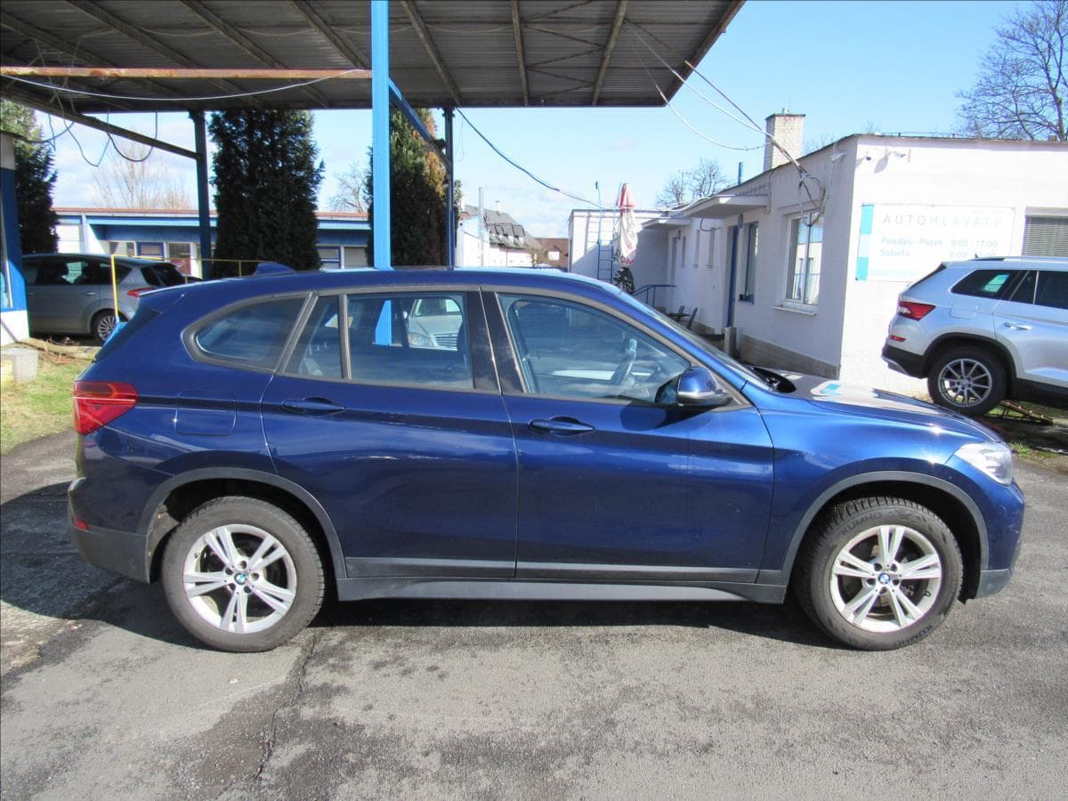 2017 BMW X1 - 8
