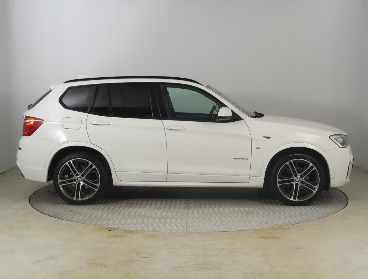 2016 BMW X3 - 8