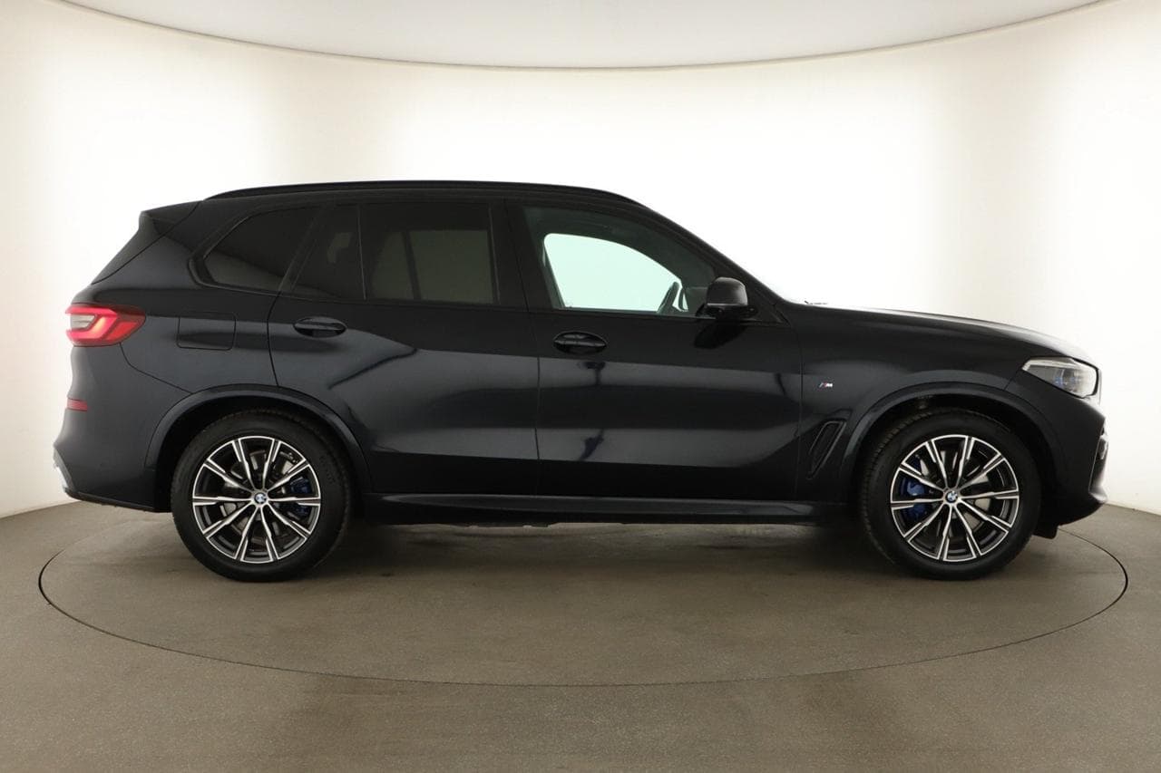 2021 BMW X5 - 15