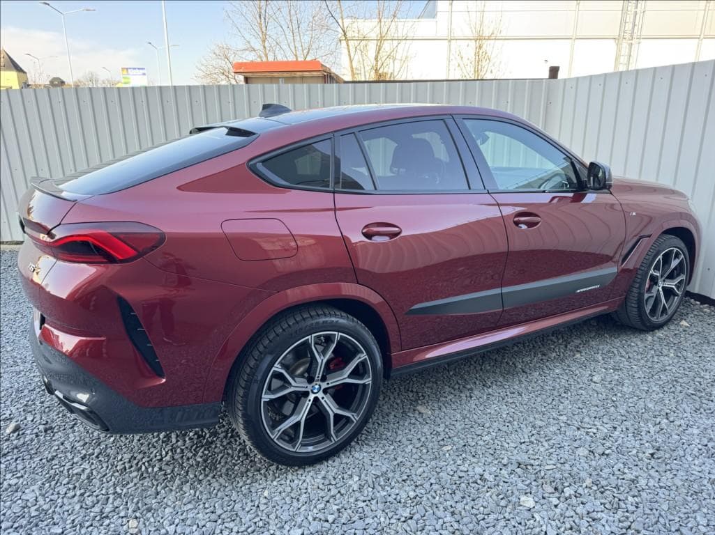 2021 BMW X6 - 13
