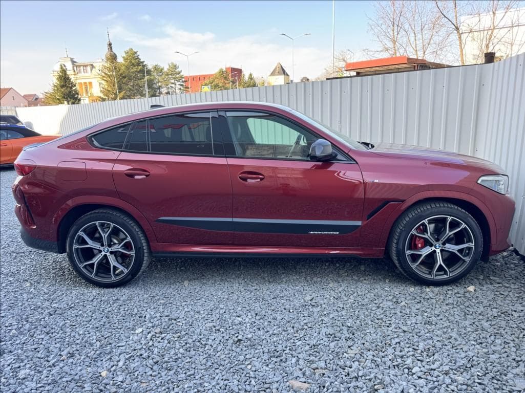 2021 BMW X6 - 14