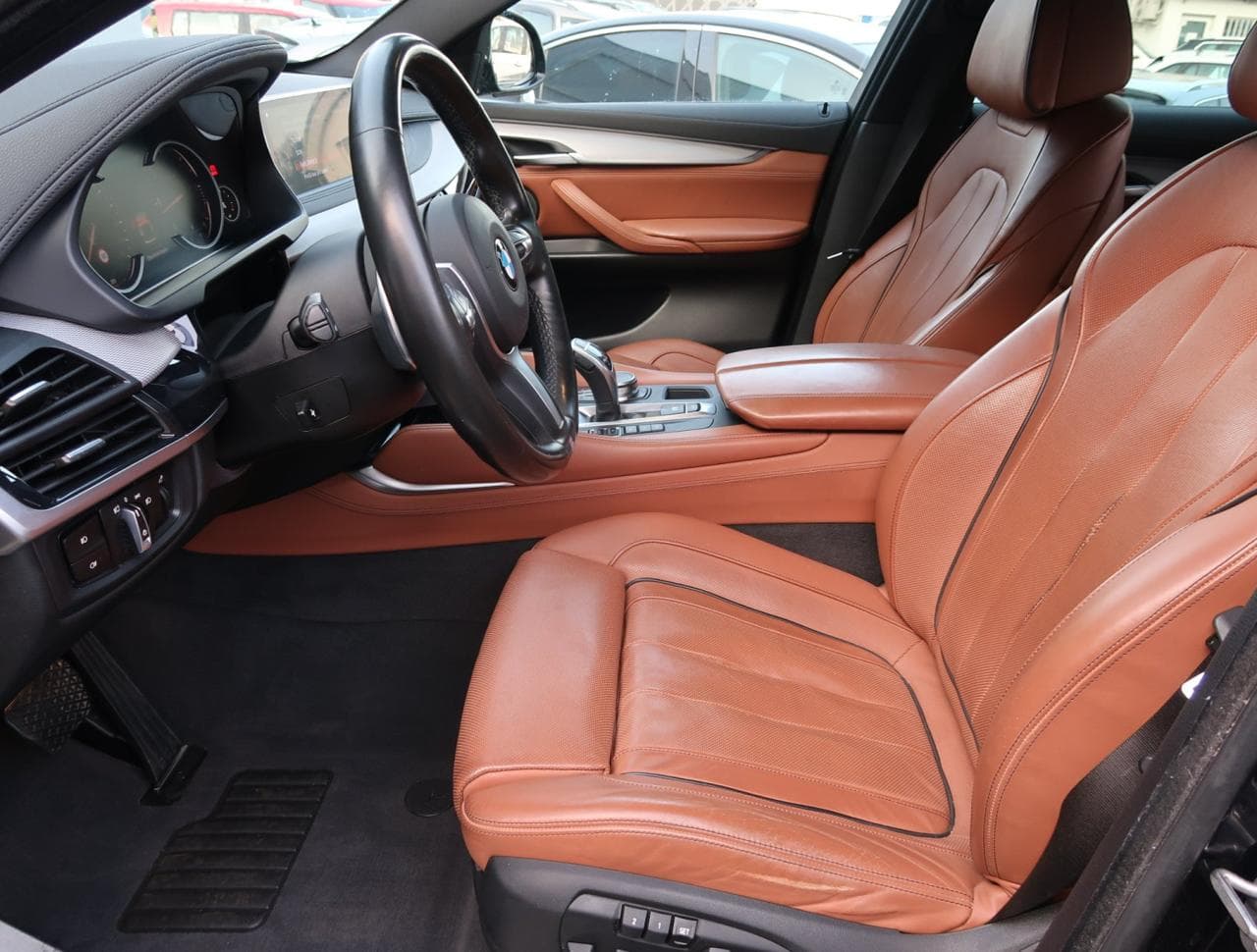 2018 BMW X6 - 16