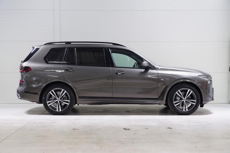 2024 BMW X7 - 4