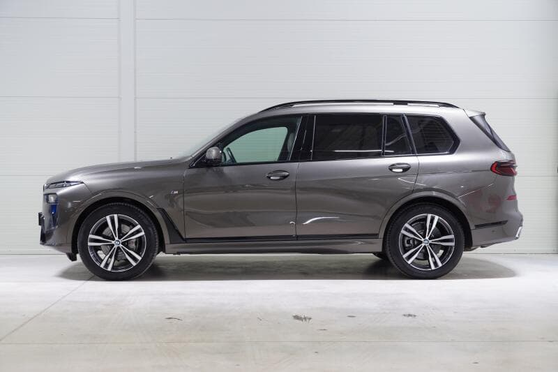 2024 BMW X7 - 5