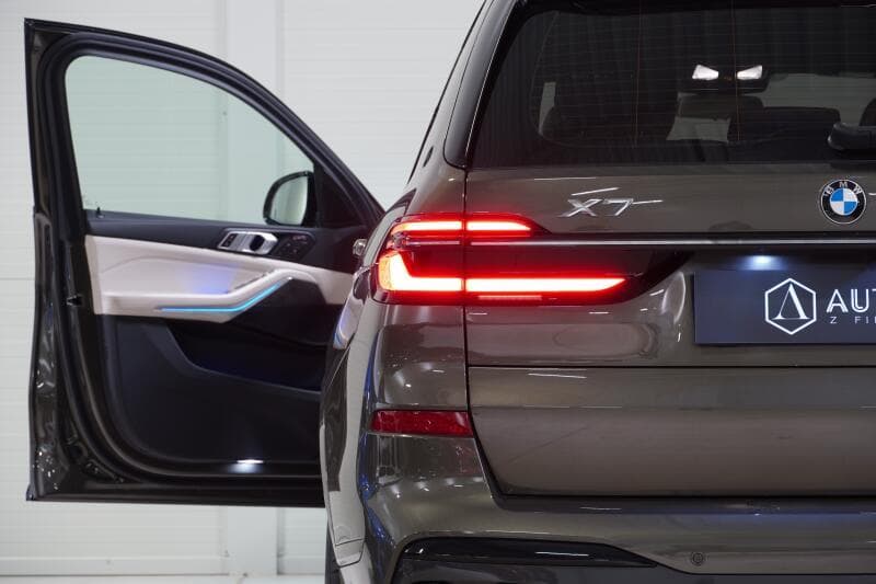 2024 BMW X7 - 9