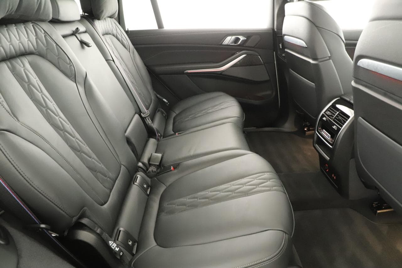 2024 BMW X7 - 11