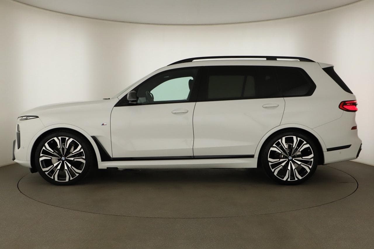 2024 BMW X7 - 4