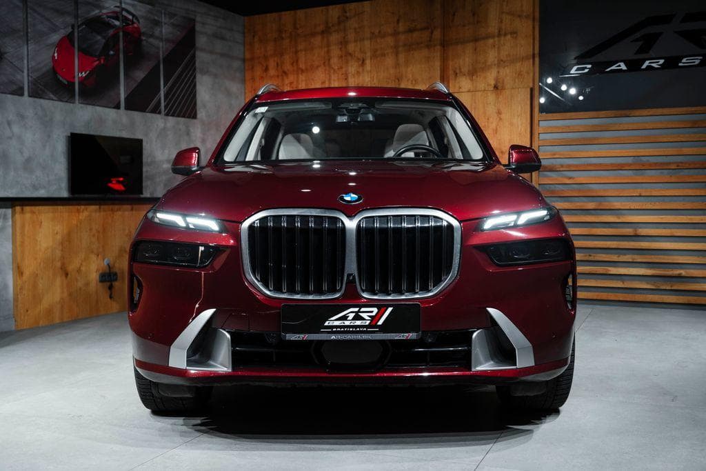 2023 BMW X7 - 7