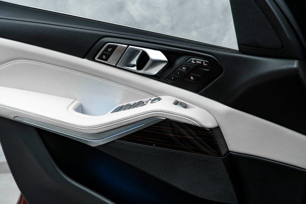 2023 BMW X7 - 33