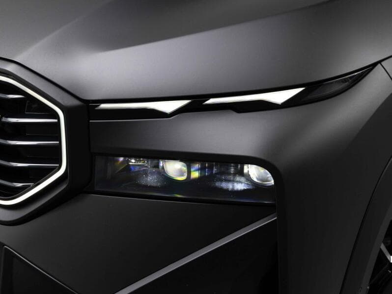 2025 BMW Xm - 15