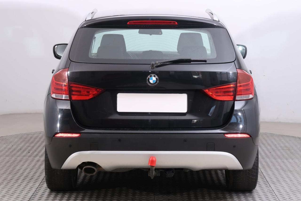 2010 BMW X1 - 11