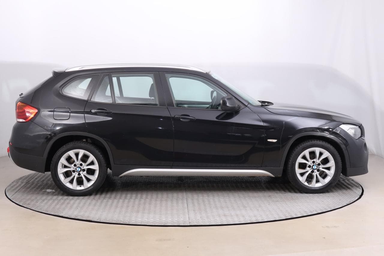 2010 BMW X1 - 15