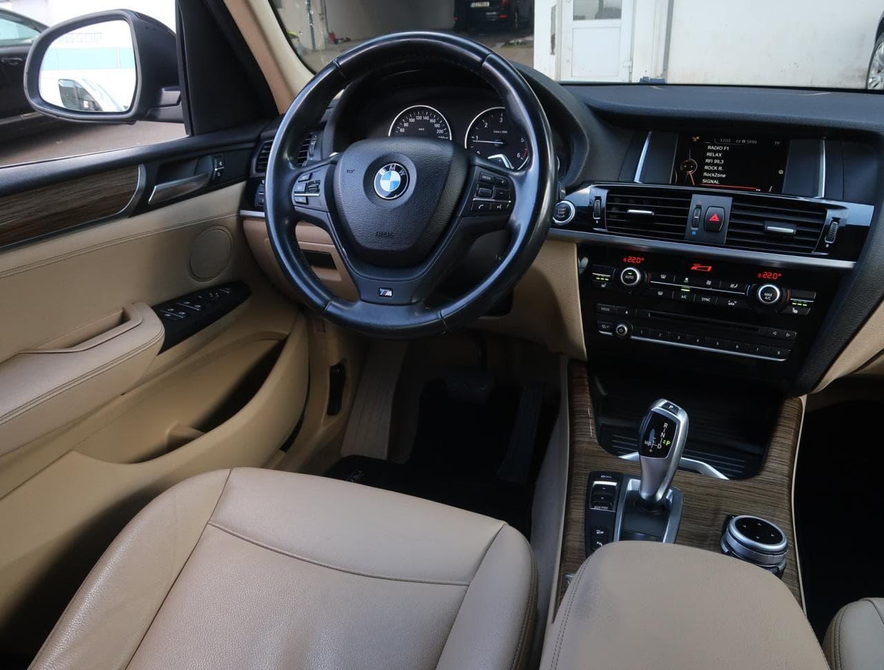 2016 BMW X3 - 17
