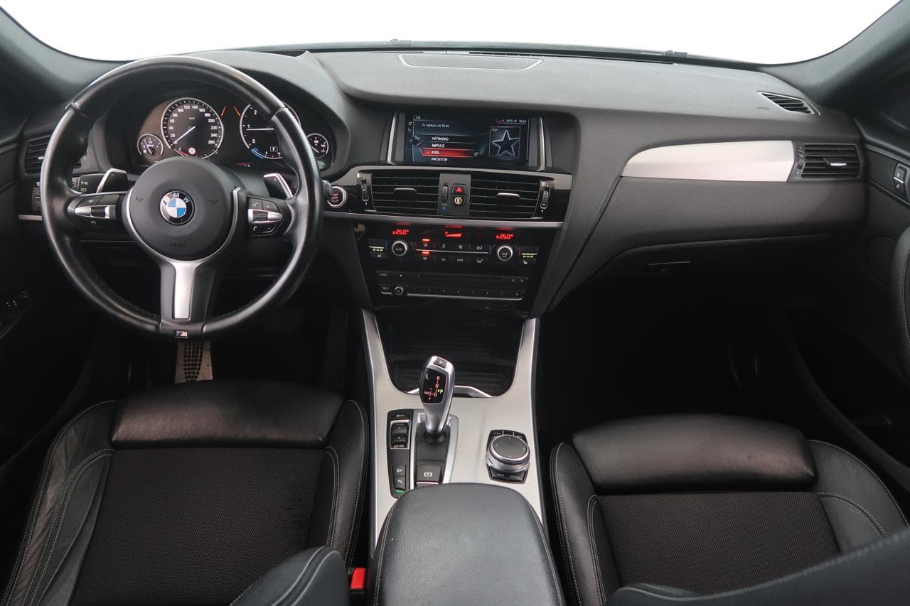 2017 BMW X4 - 10