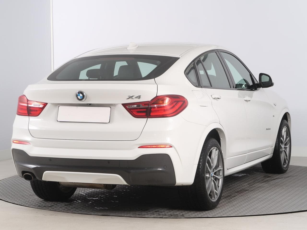 2017 BMW X4 - 7