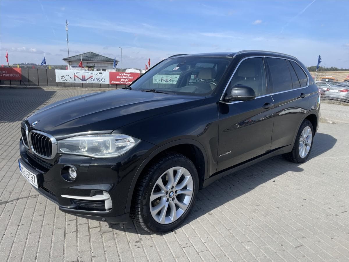BMW X5 3,0 xDrive30d DPH vynikající stav SUV