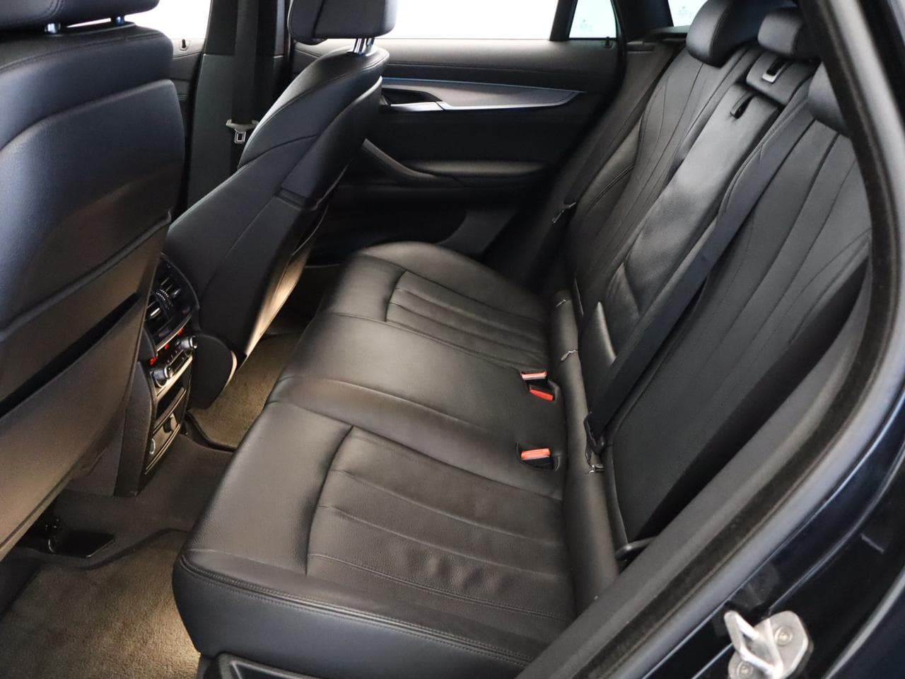 2016 BMW X6 - 23