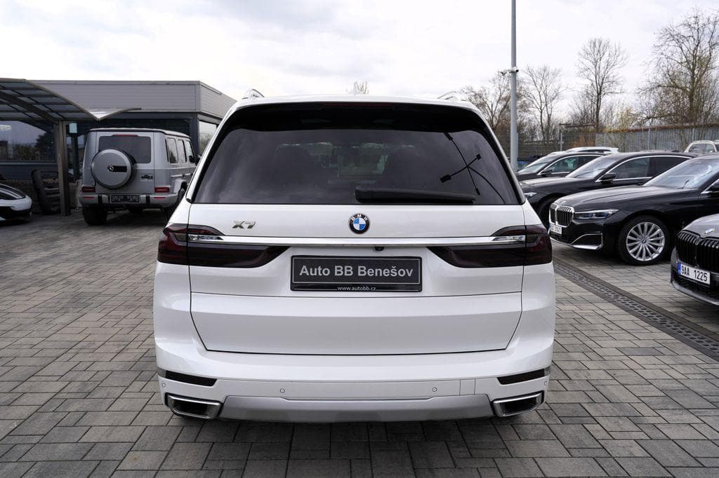 2019 BMW X7 - 9