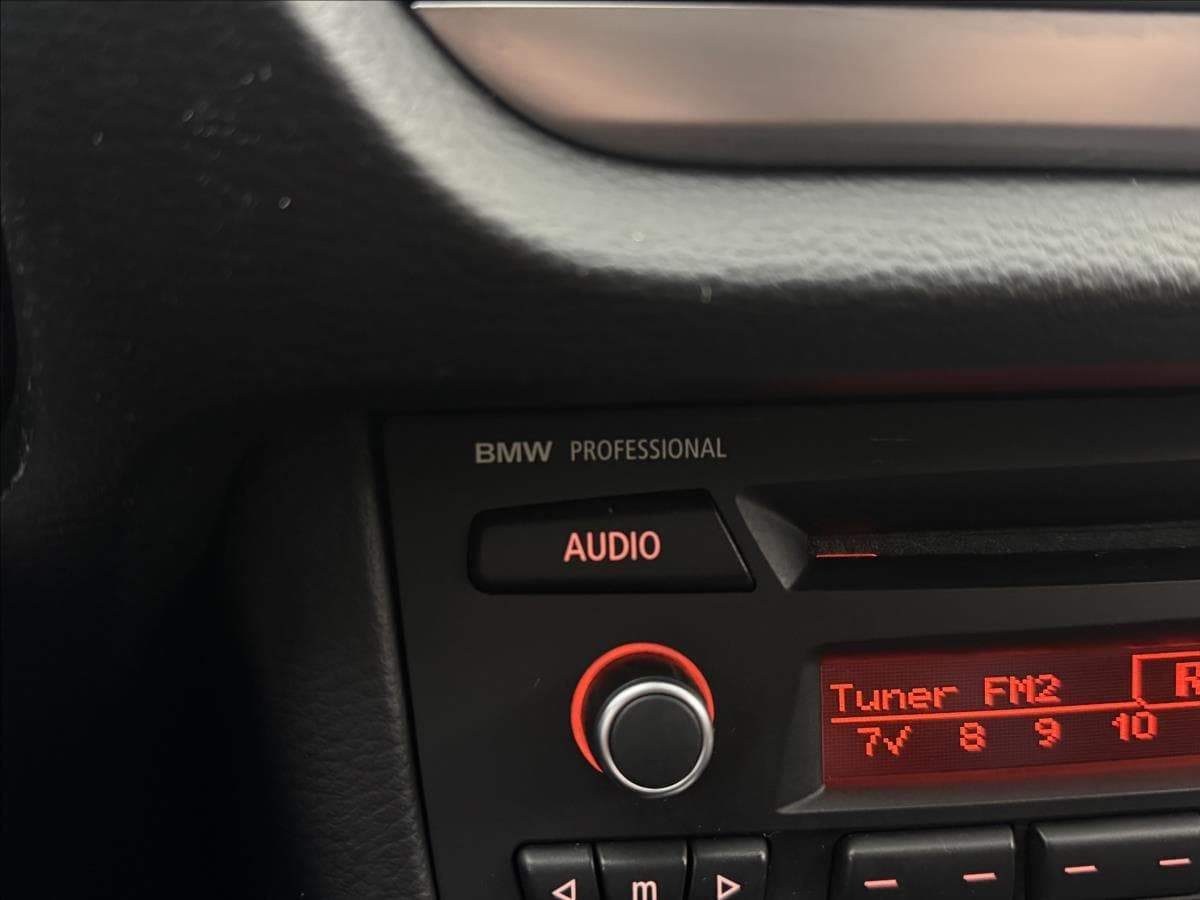 2015 BMW X1 - 18