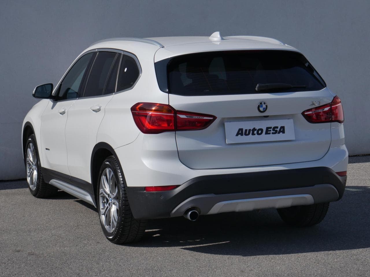 2015 BMW X1 - 6