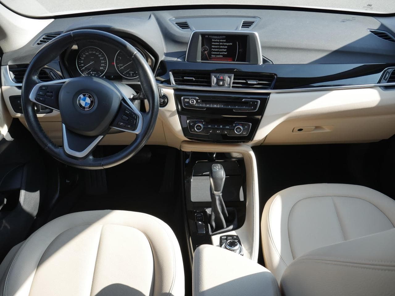 2015 BMW X1 - 8