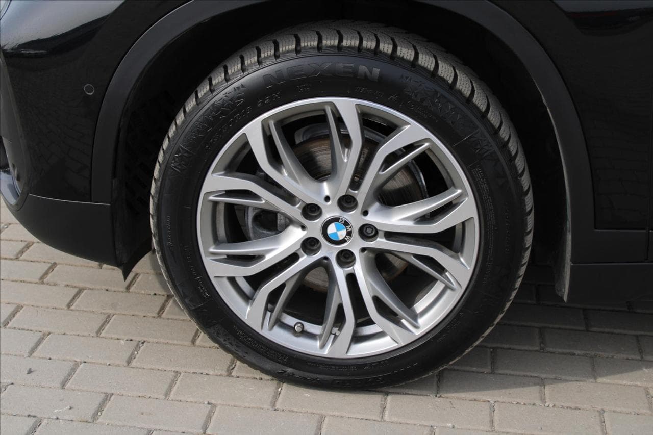 2019 BMW X1 - 9