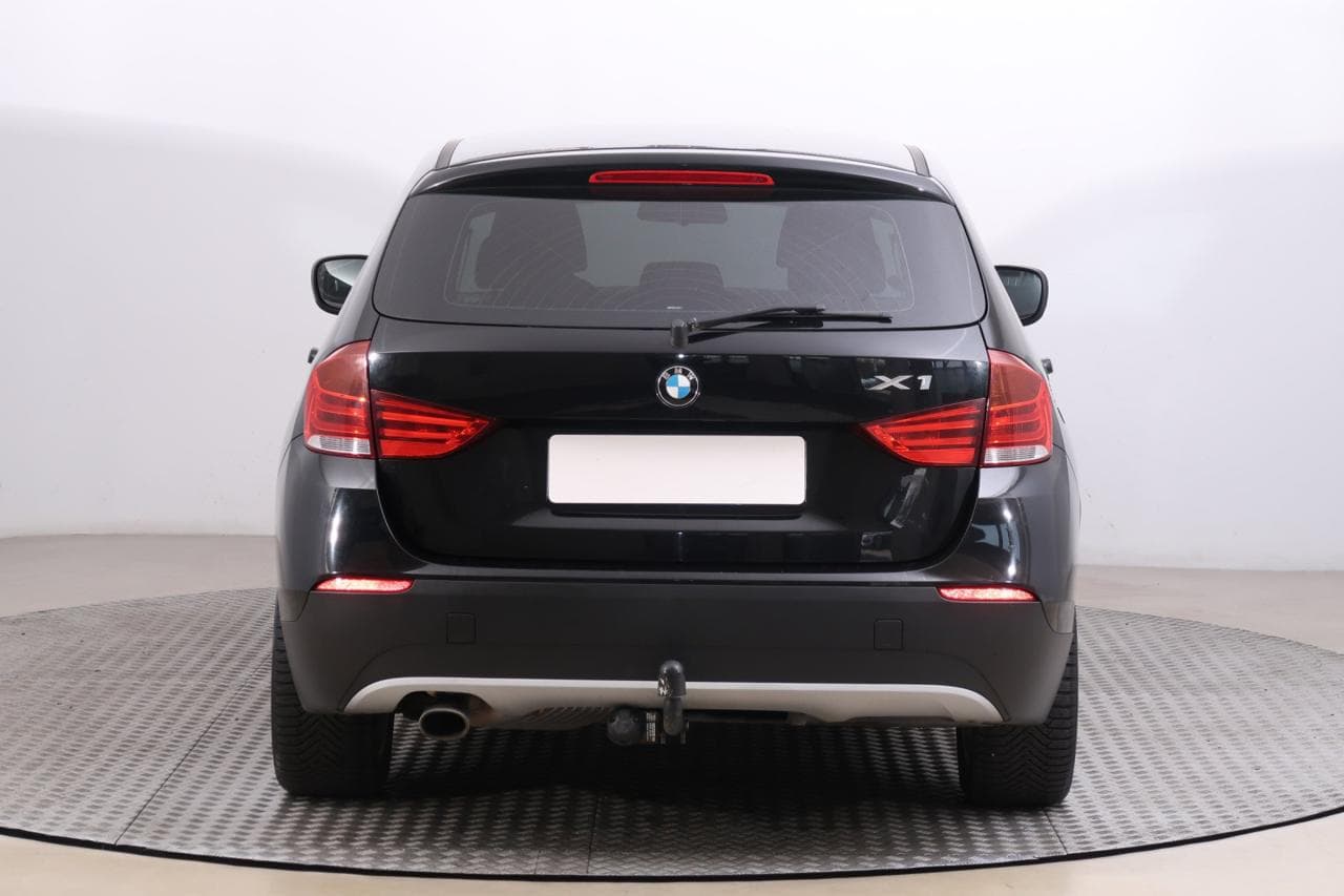 2010 BMW X1 - 6
