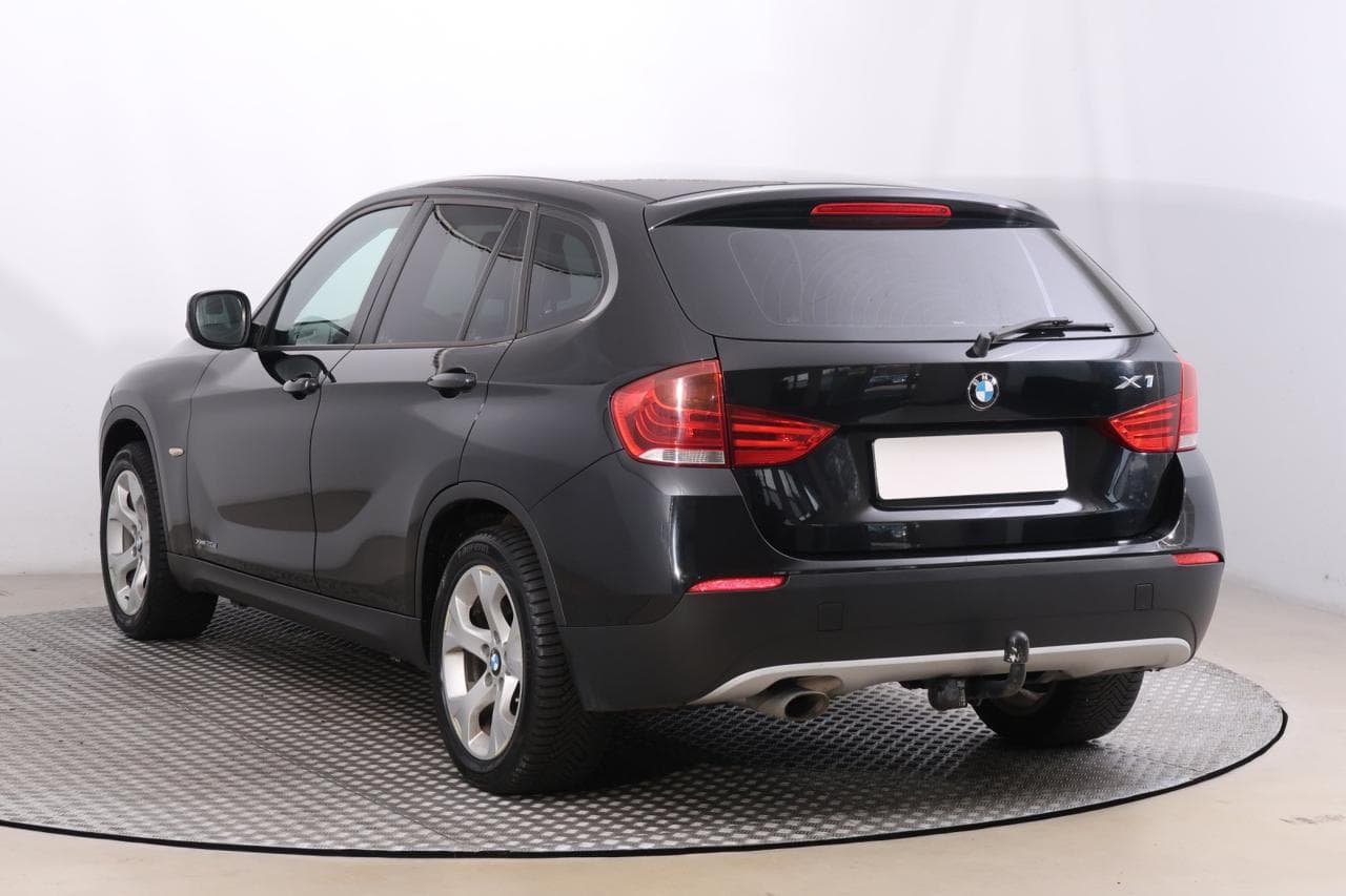 2010 BMW X1 - 5