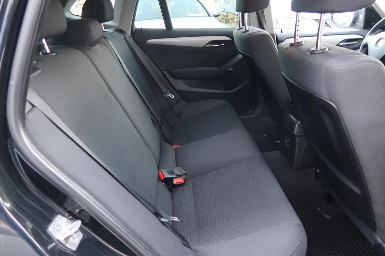 2010 BMW X1 - 13