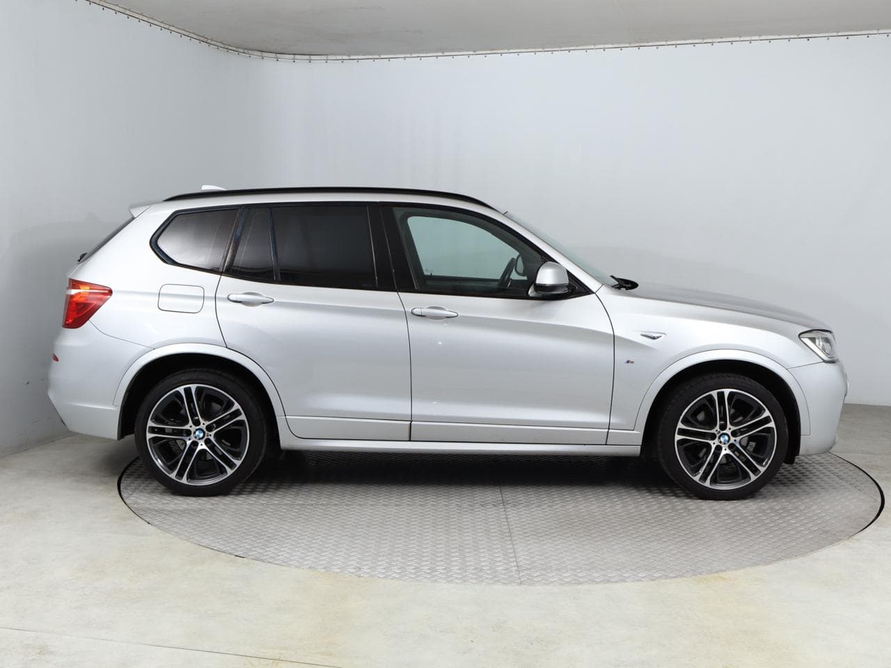 2016 BMW X3 - 8