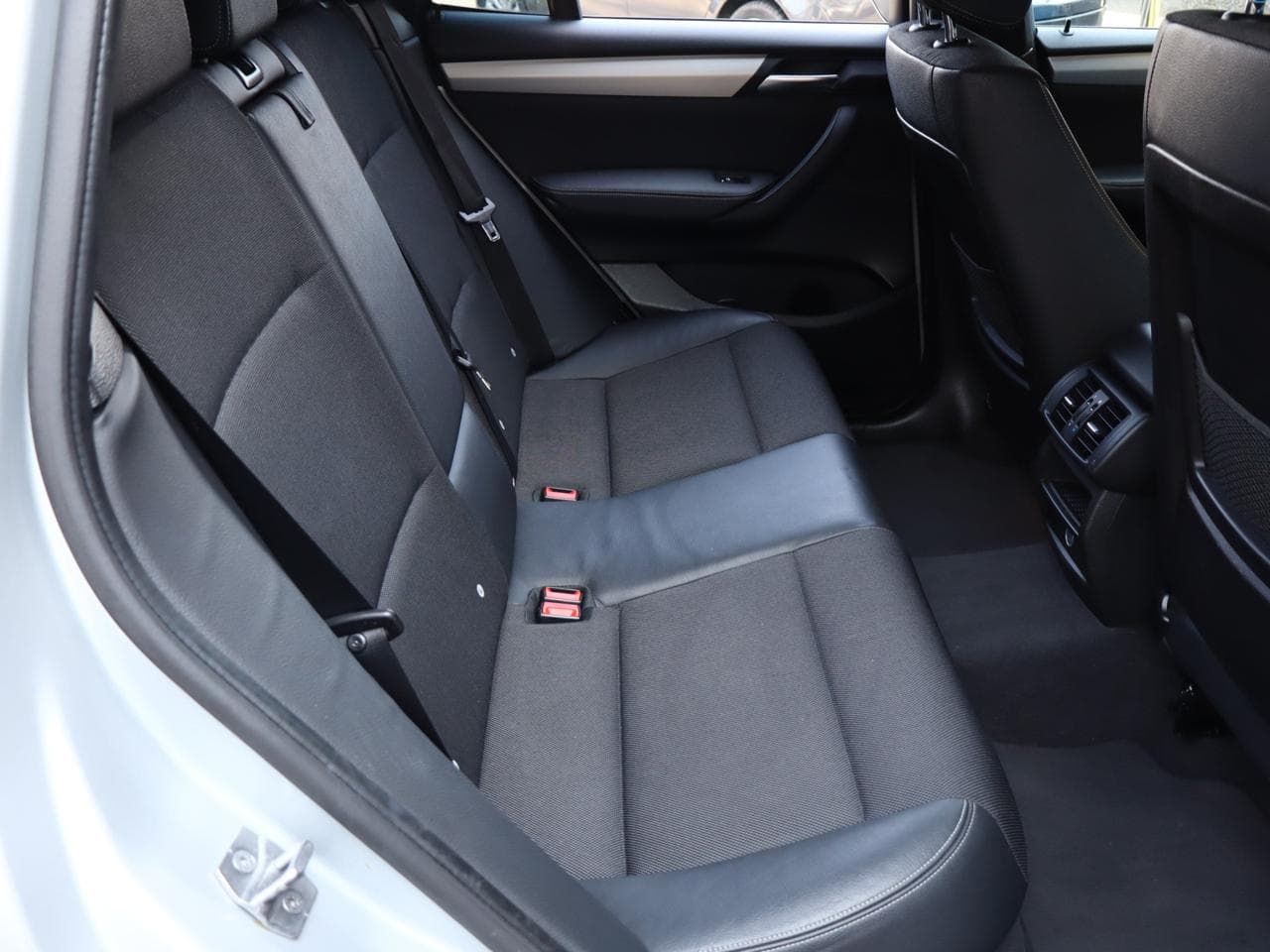 2016 BMW X3 - 11