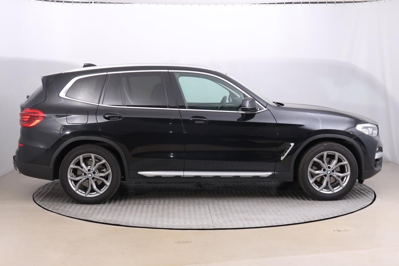 2017 BMW X3 - 8
