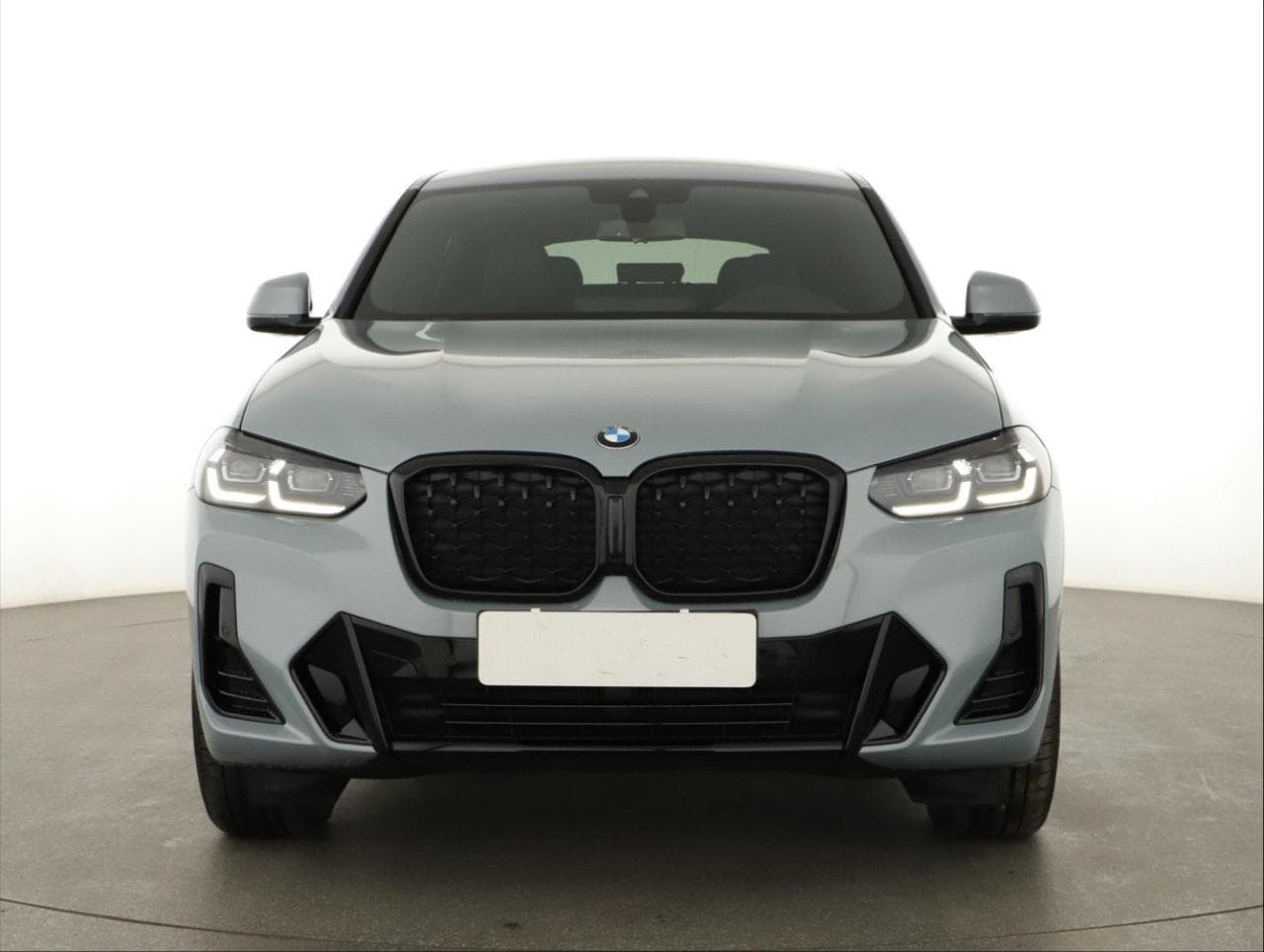 2025 BMW X4 - 2