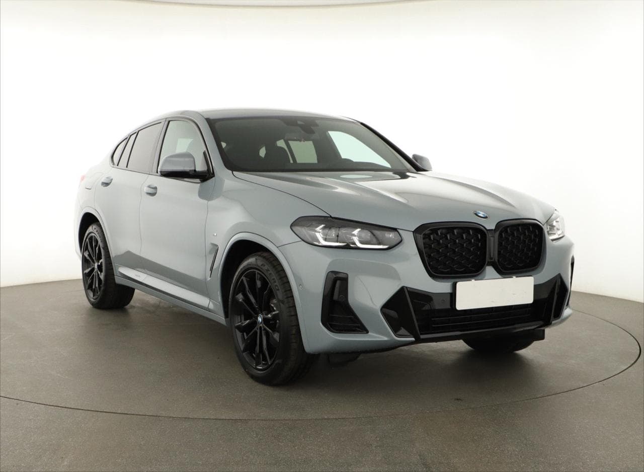 2025 BMW X4