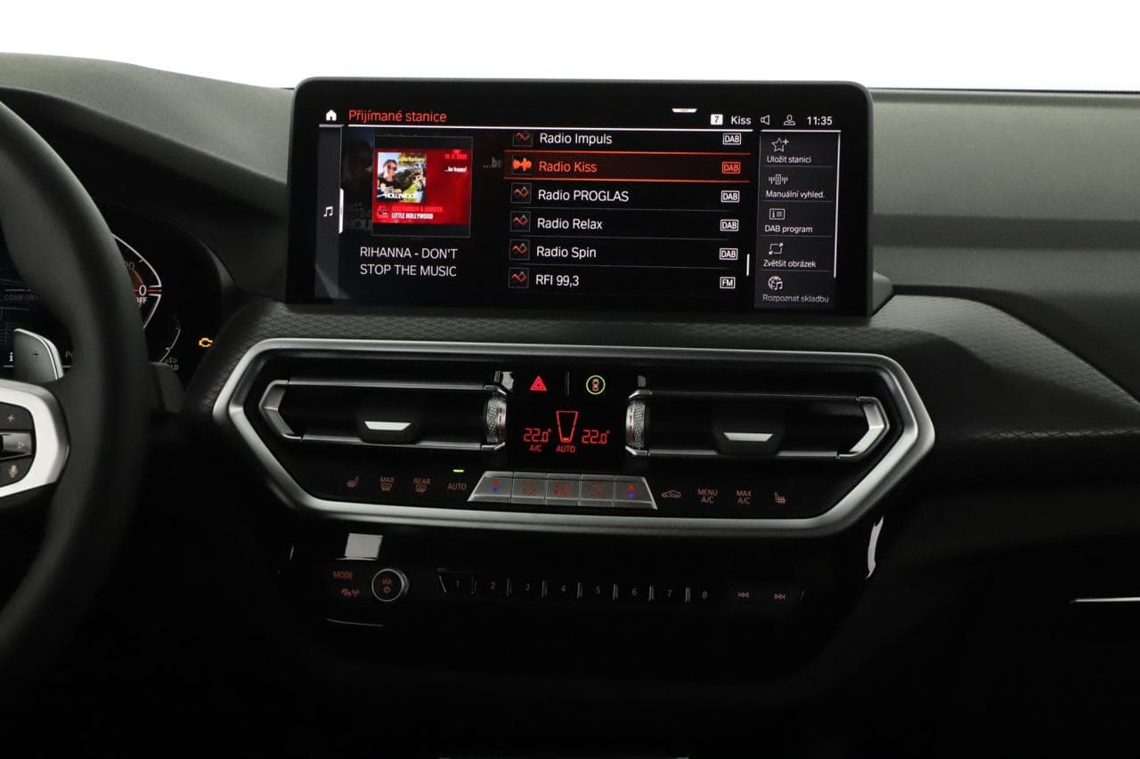 2025 BMW X4 - 30