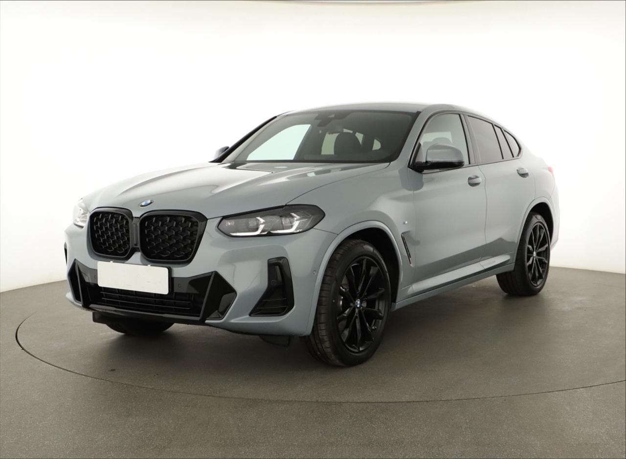 2025 BMW X4 - 3