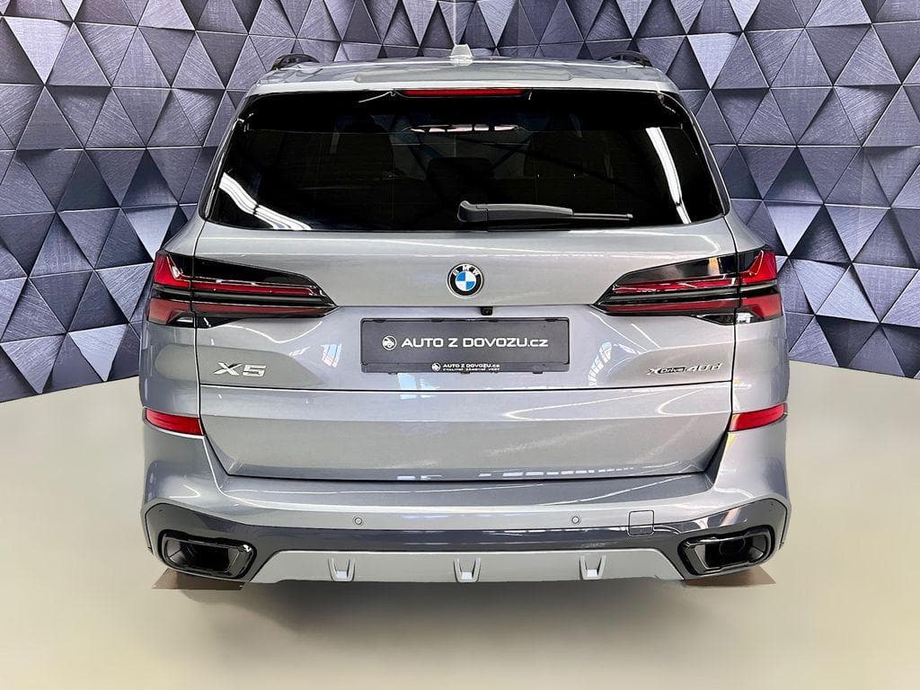 2023 BMW X5 - 11