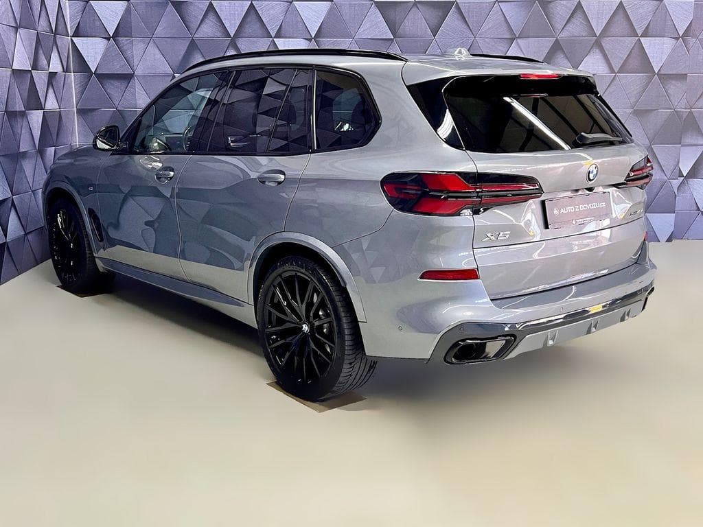 2023 BMW X5 - 9