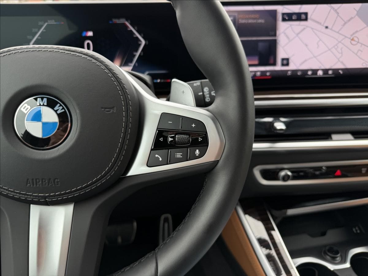 2025 BMW X5 - 15