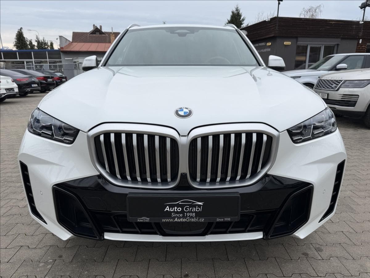 2025 BMW X5 - 2