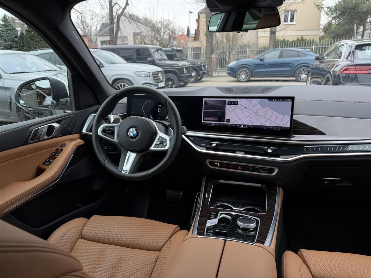 2025 BMW X5 - 13