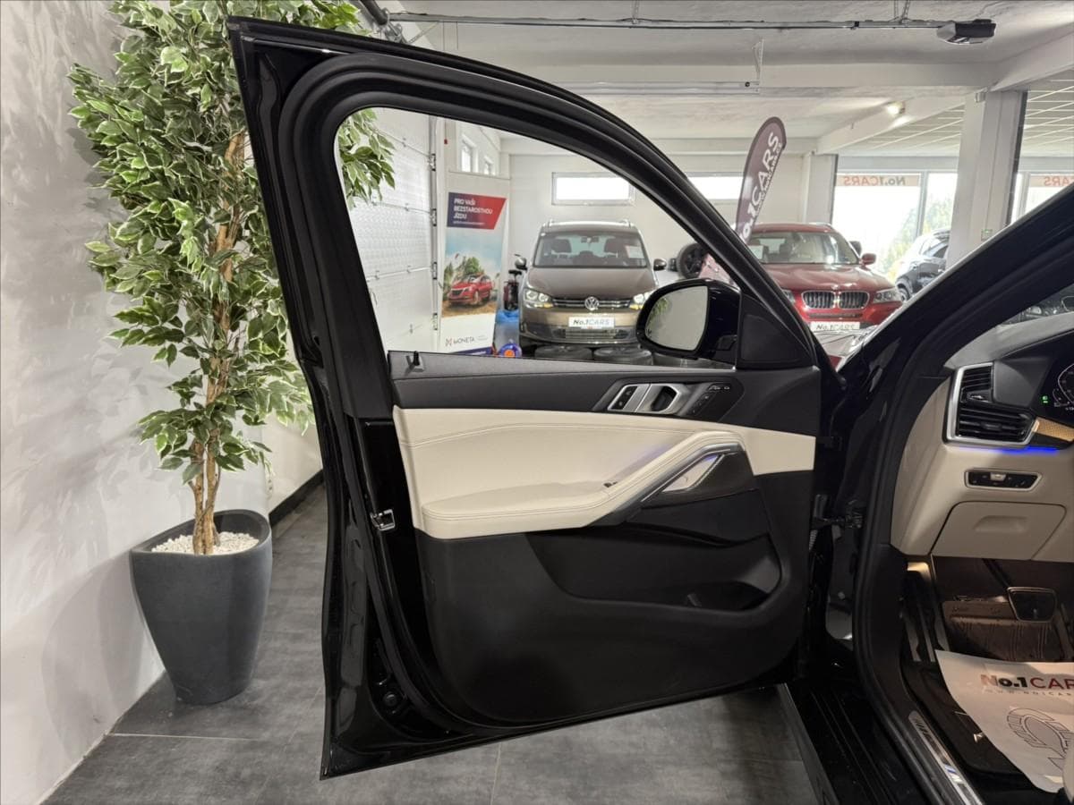 2021 BMW X6 - 6