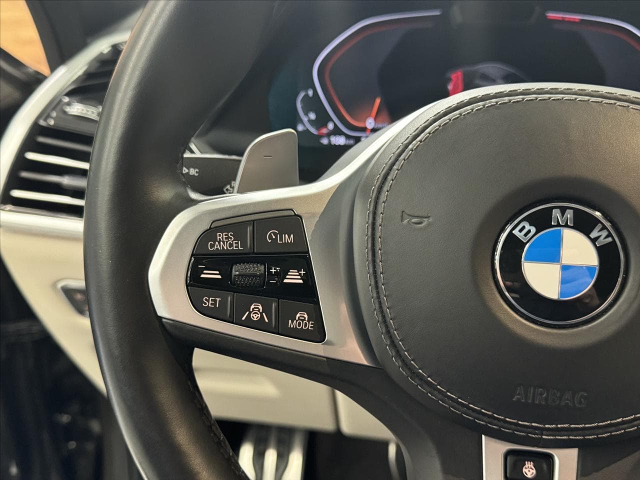 BMW X6 - 12